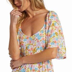BILLABONG FLORAL BABYDOLL COLORFUL SUMMER MINI DRESS SIZE MEDIUM TAKE A CHANCE